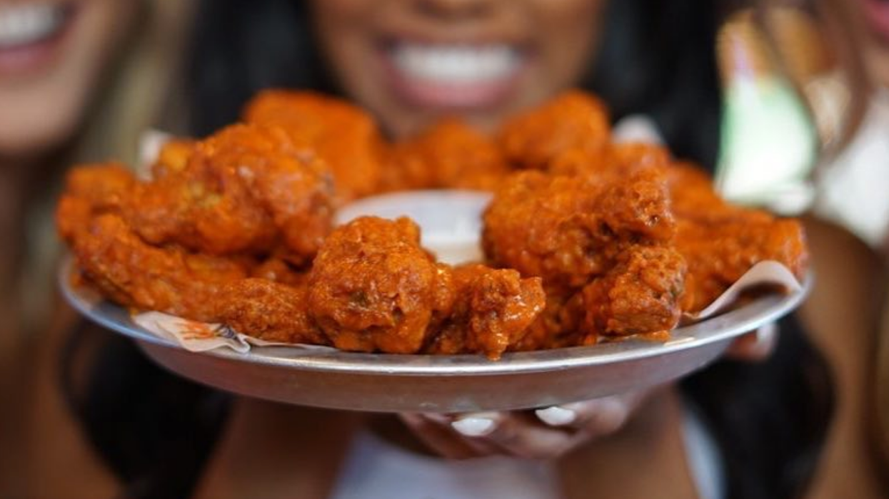 Hooters Is Giving Away Free Chicken Wings To Single Canadians On