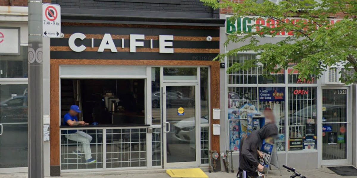 Cafe Toronto Illegal Dispensary Continues To Sell Weed Despite Police Barricades Narcity Cafe Toronto Illegal Dispensary Continues To Sell Weed Despite Police Barricades Narcity