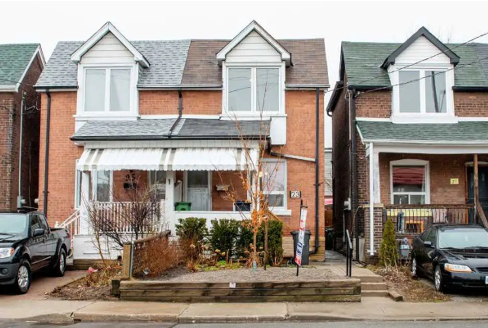 Toronto's Cheap TTC Homes Are Perfect For People Always On The Go Narcity
