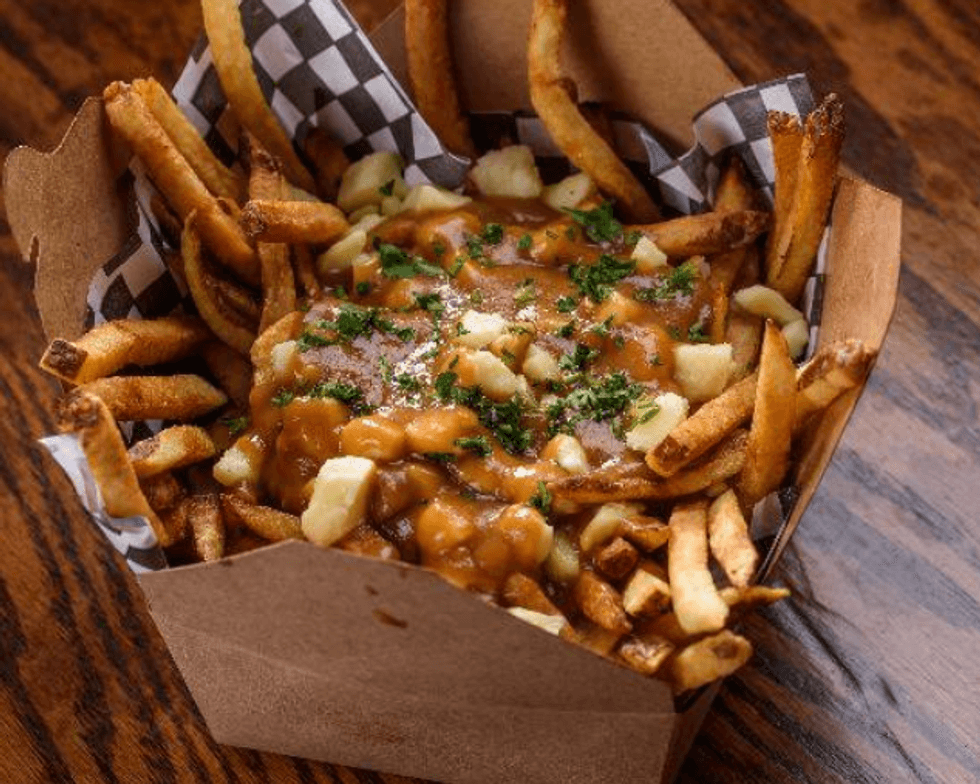21 Toronto Fast Food Spots You Can Still Order From Narcity