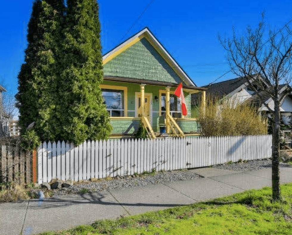 6 BC Island Homes For Sale Right Now That Are Under Surprisingly 1