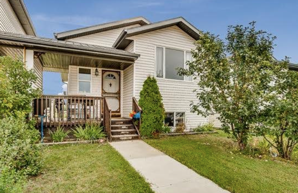 These Affordable Houses Just Outside Of Calgary Are The Perfect Starter