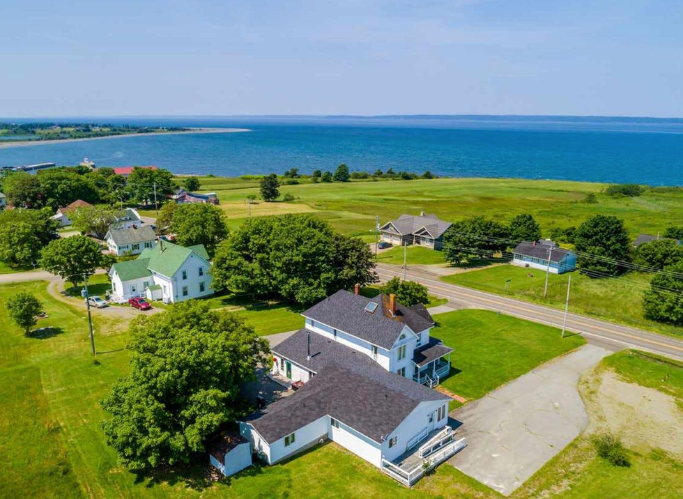 Houses For Sale In Nova Scotia Are Huge & You Can Get A Mansion For