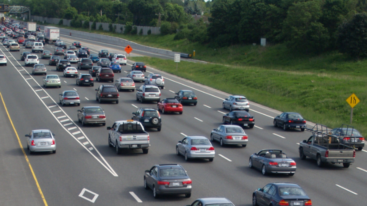 A Plane Landed Near Toronto's Highway 404 Yesterday & Stopped Traffic (VIDEO)