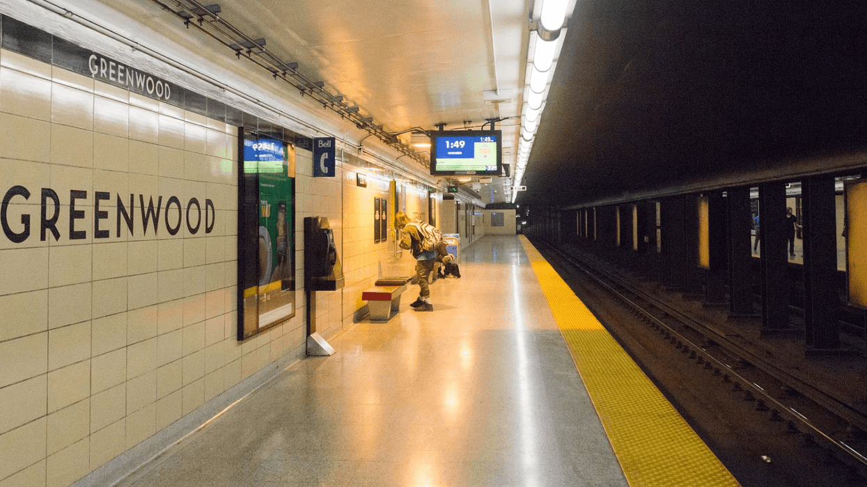 Man Blasts Fire Extinguisher On Toronto Subway & Passengers Were Not Having It (VIDEO)