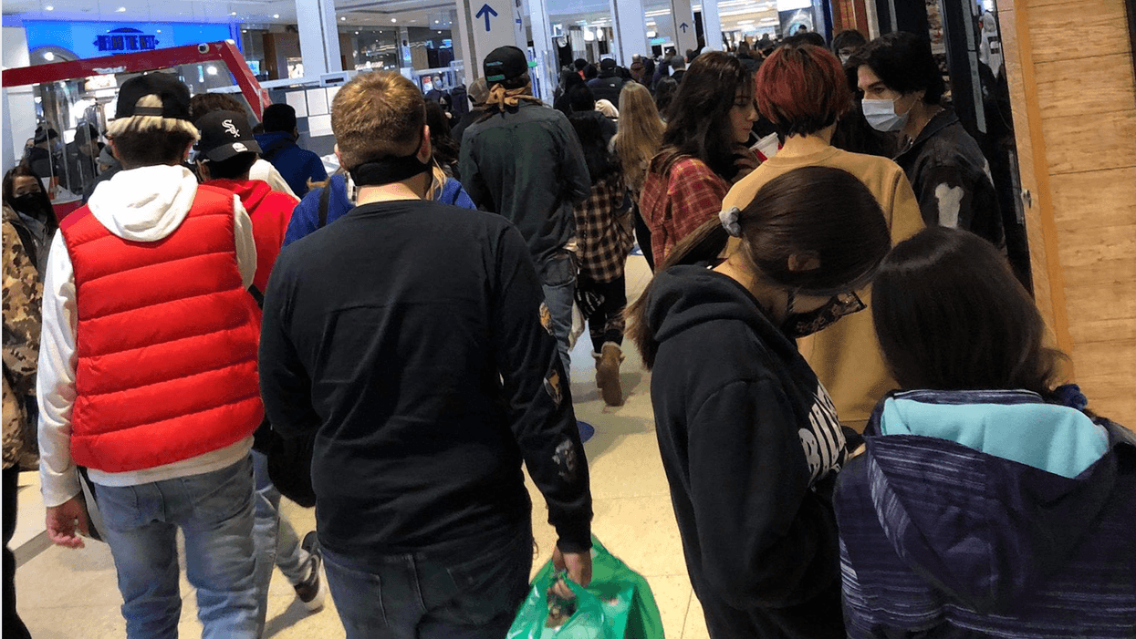 West Edmonton Mall Was Packed Over The Weekend & This Photo Is Going Viral