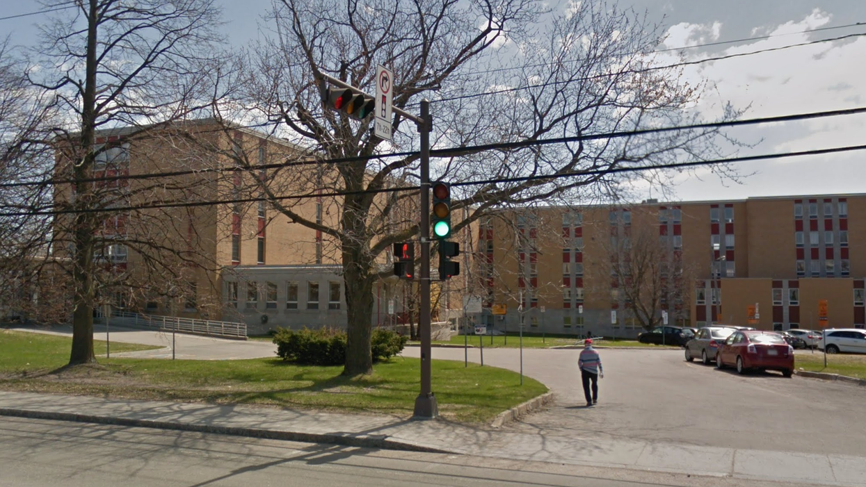 COVID-19 : Éclosion de cas au CHSLD qui a reçu les premiers vaccins à Québec