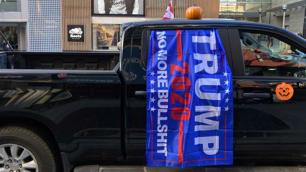'Canadians For Trump' Rally Takes Over Toronto's University Avenue (VIDEOS)