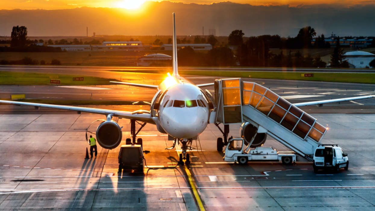 Toronto Police Warn Of Fake Travel Website Charging $730 For Flights Out Of Canada