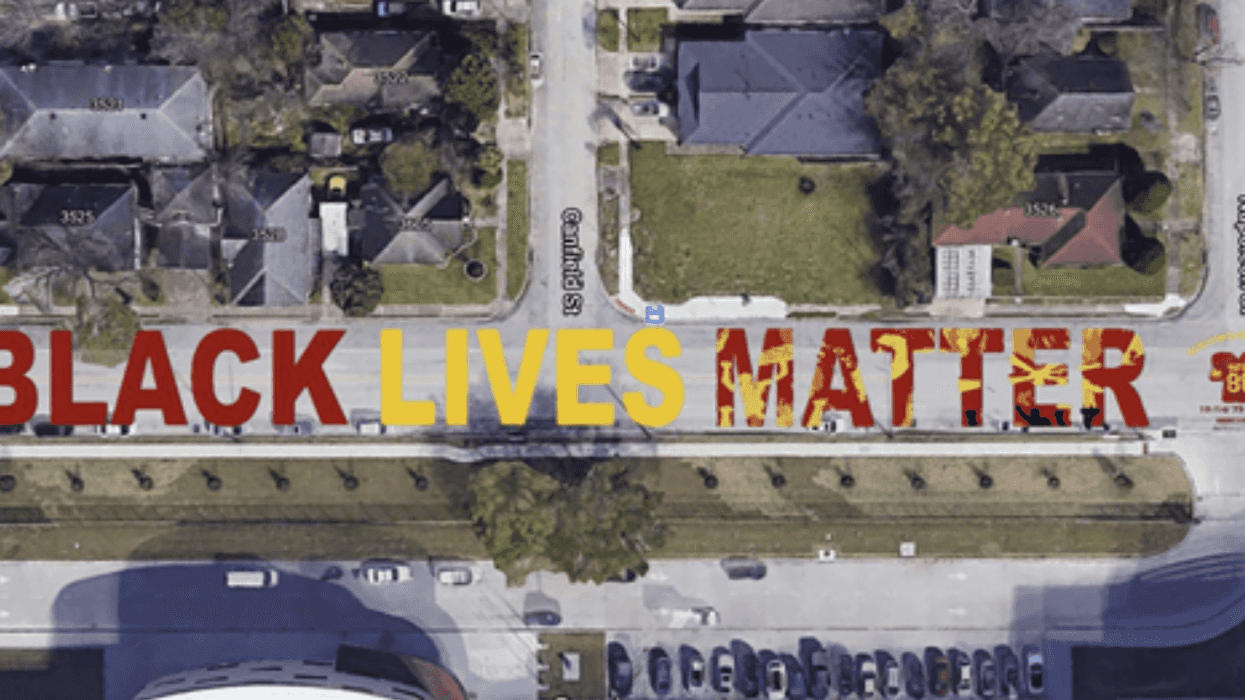 George Floyd's Former High School In Houston Unveils A Giant Mural In His Honor