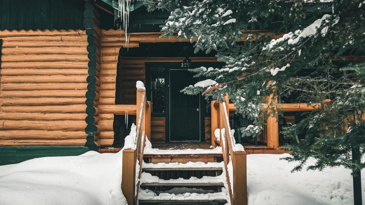 11 Students From Ontario Were Just Caught Partying At A Cottage In Quebec