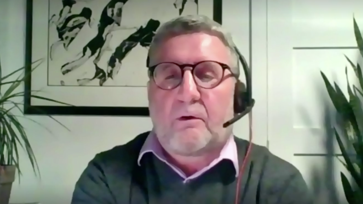 Un incident arrive à Régis Labeaume à TLMEP et les téléspectateurs sont crampés