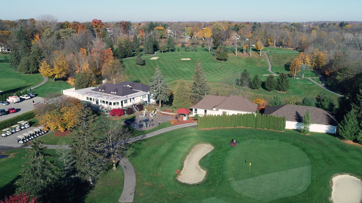 An Ontario Golf Course Illegally Reopened 'At Full Capacity' On The Weekend