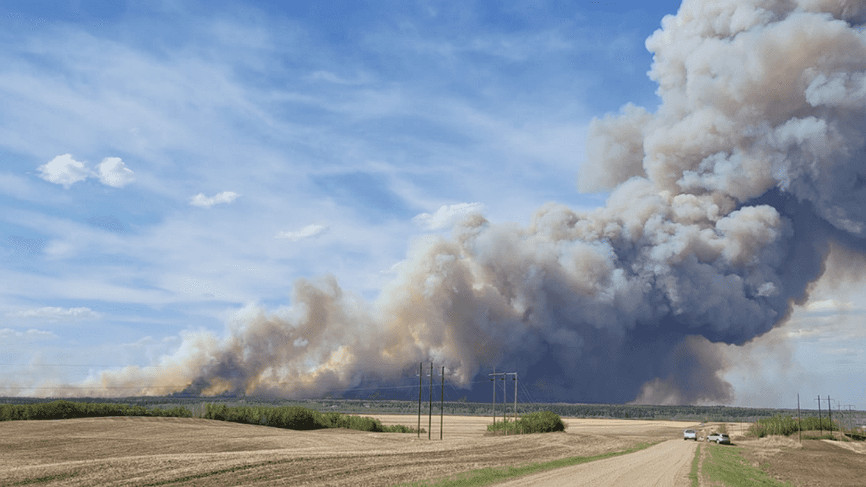 The Massive Saskatchewan Fire Is Still 'Not Contained' & It's Stretching Across 40 km
