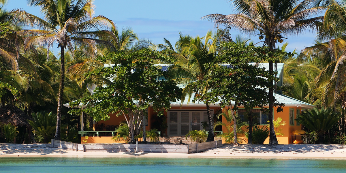 Live For Free Airbnb Here's How You Apply To Live Anywhere For A Year