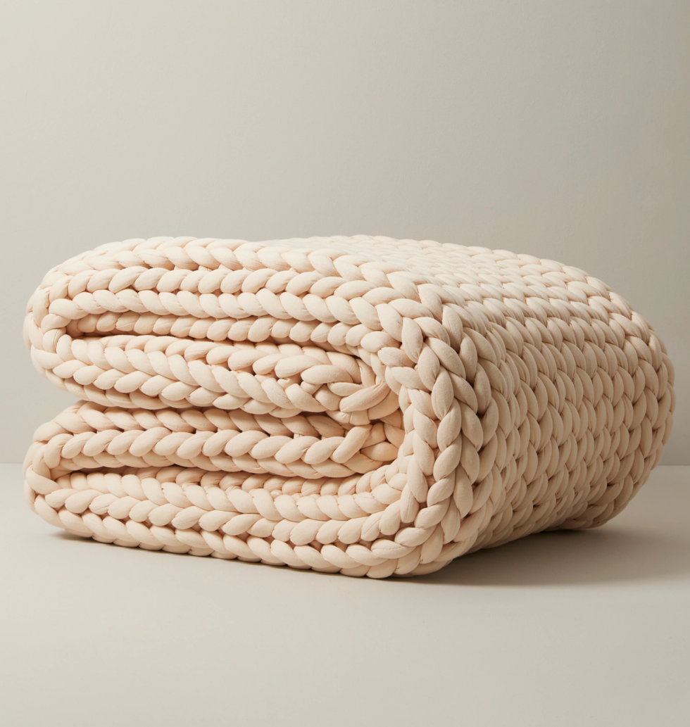 9 Weighted Blankets That'll Keep Your Loved Ones Warm & Snug This