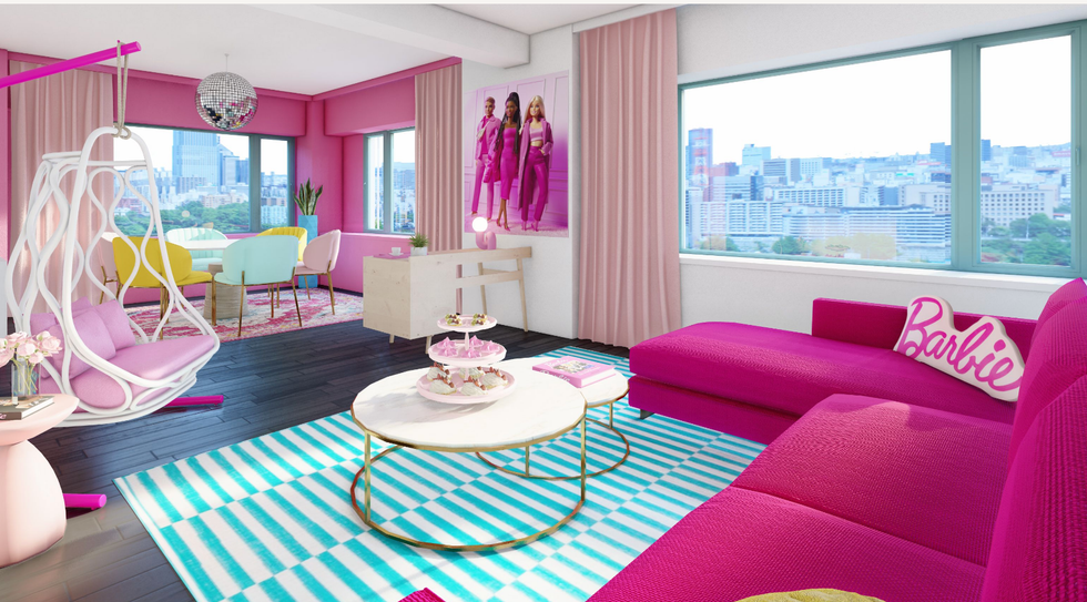 Images pr\u00e9liminaires de la suite Barbie au Fairmont Le Reine \u00c9lizabeth.