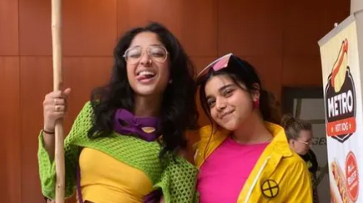 Iman Vellani & Maitreyi Ramakrishnan at Toronto Fan Expo.