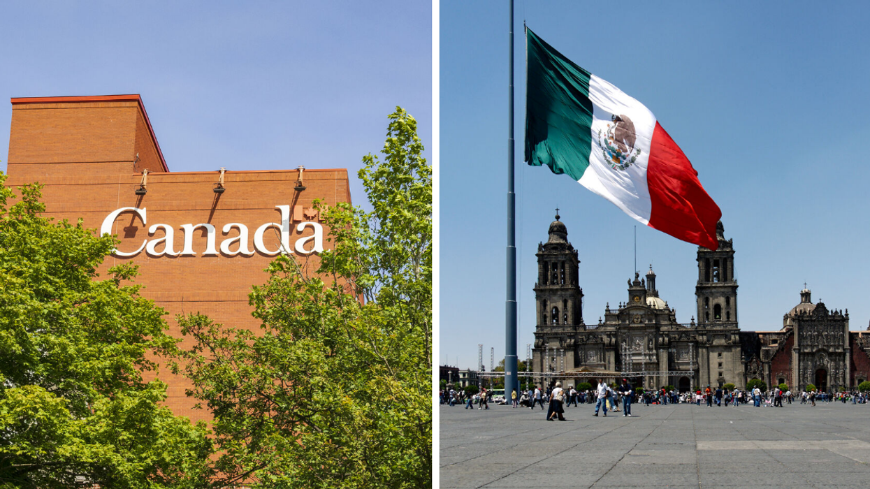 Immeuble du gouvernement du Canada. Droite : Drapeau mexicain à Mexico.