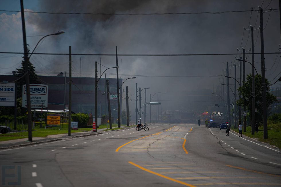 Incendie dans l'est de la ville de Montr\u00e9al.