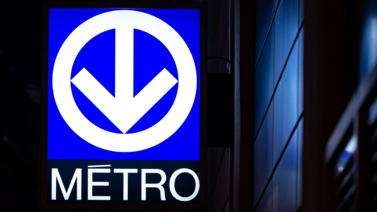 Insigne du métro de Montréal.