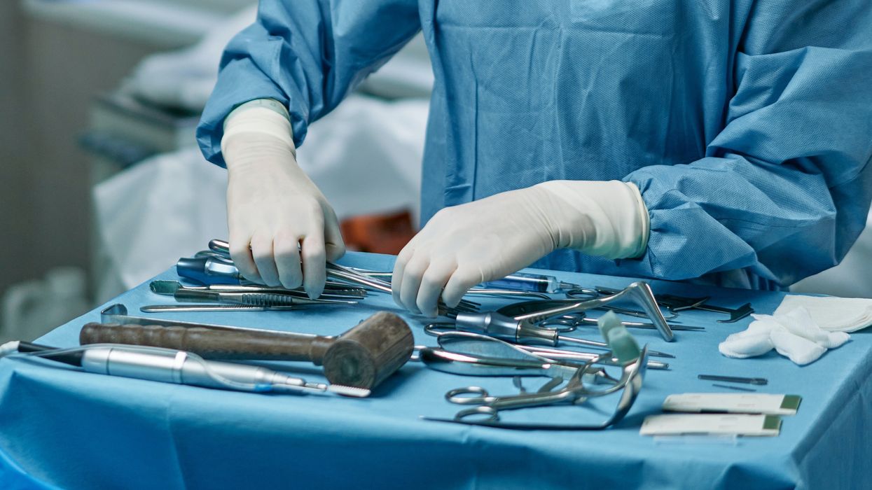 Instruments pour une chirurgie.