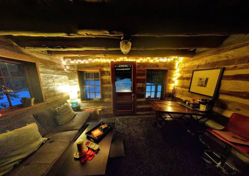 Int\u00e9rieur de la cabane.