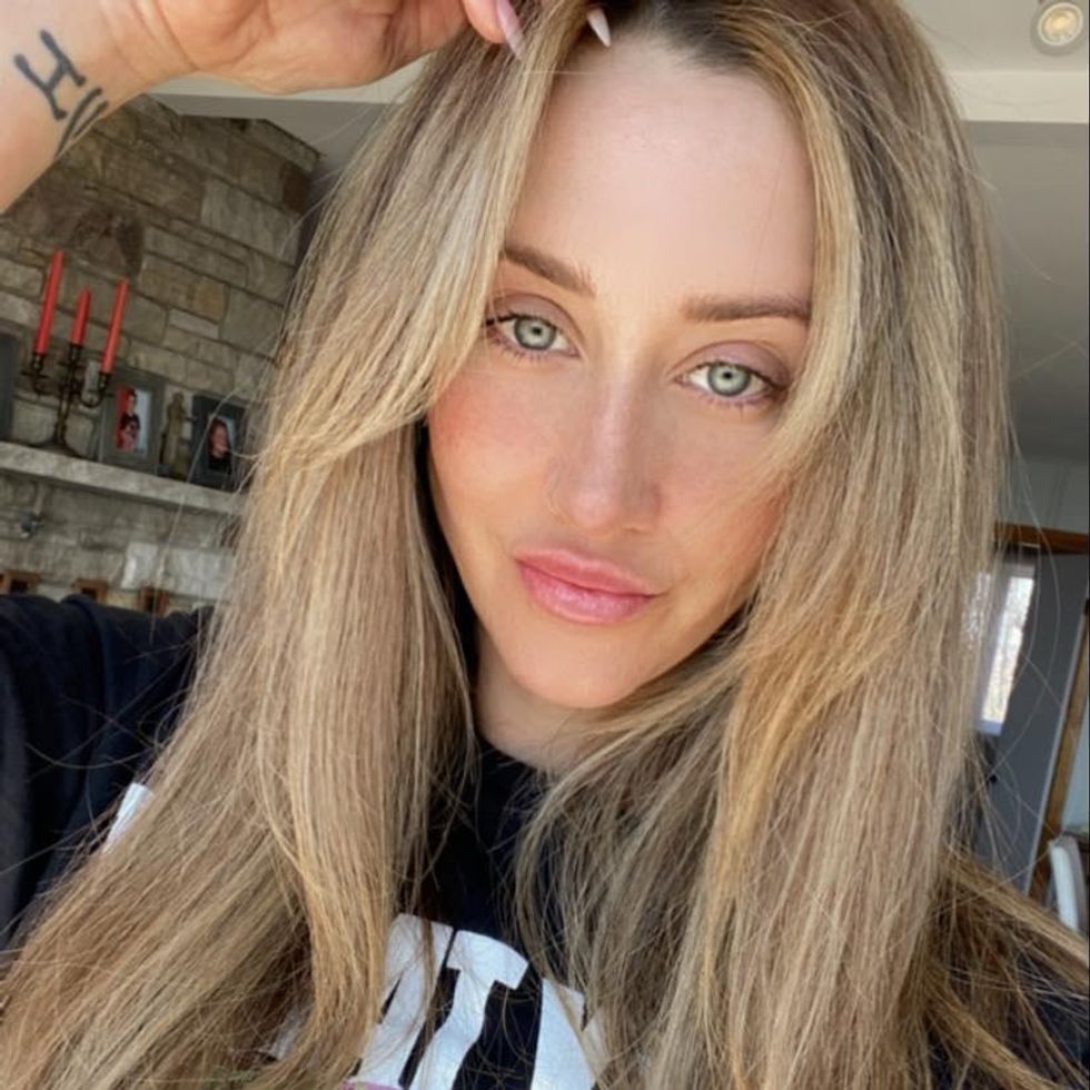 Isabelle Lagac\u00e9.