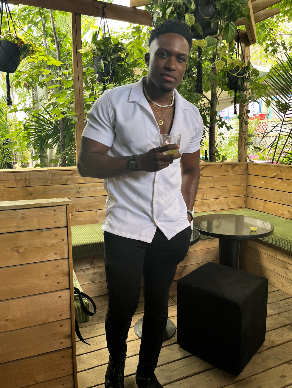 Isma\u00ebl Dumerlus de L'\u00eele de l'amour.