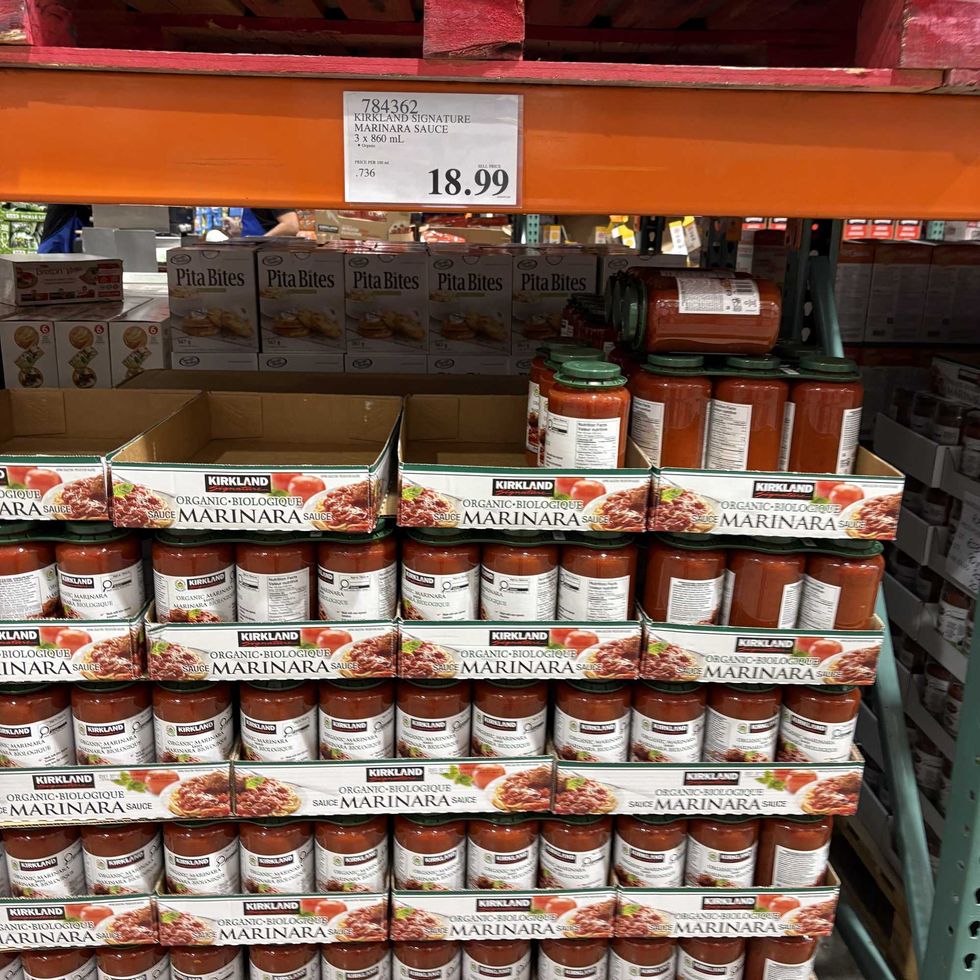 jars of Kirkland Signature marinara sauce at costco