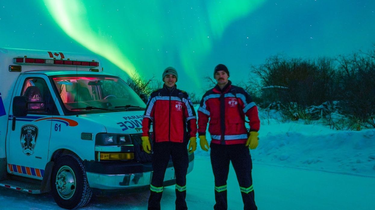 Jaw-Dropping Northern Lights Were Captured By Canadian Paramedics During The Polar Vortex