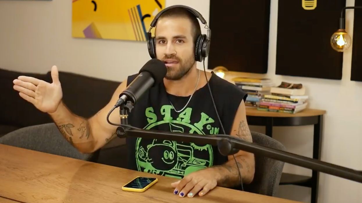 Jay Du Temple revient sur la controverse entourant son vernis à ongles