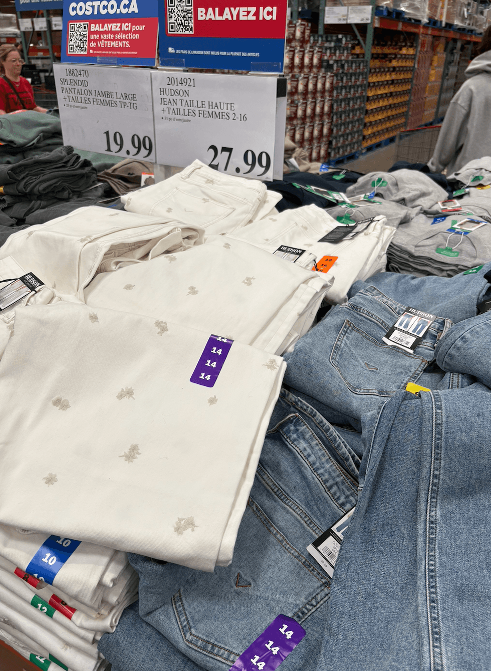 Jean taille haute pour femmes Hudson au Costco.
