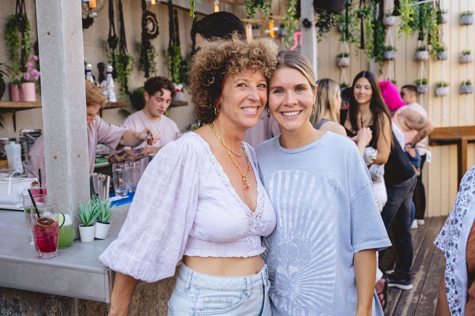 Jessika D\u00e9nomm\u00e9e et Marie-Annick Boisvert.