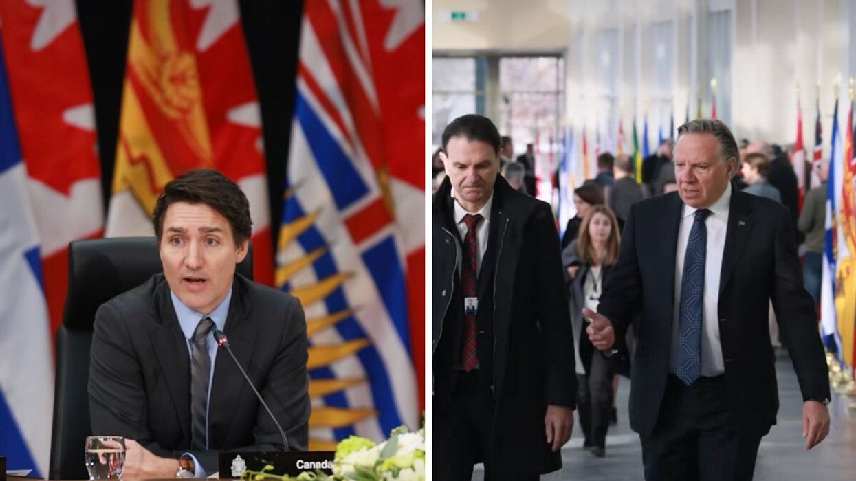 Justin Trudeau. Droite : François Bonnardel et François Legault.