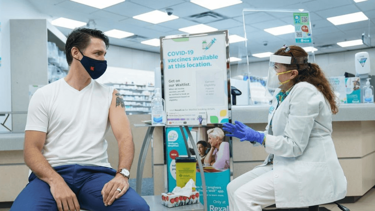Justin Trudeau Just Got His Flu Shot & He's Pushing Other Canadians To Do The Same