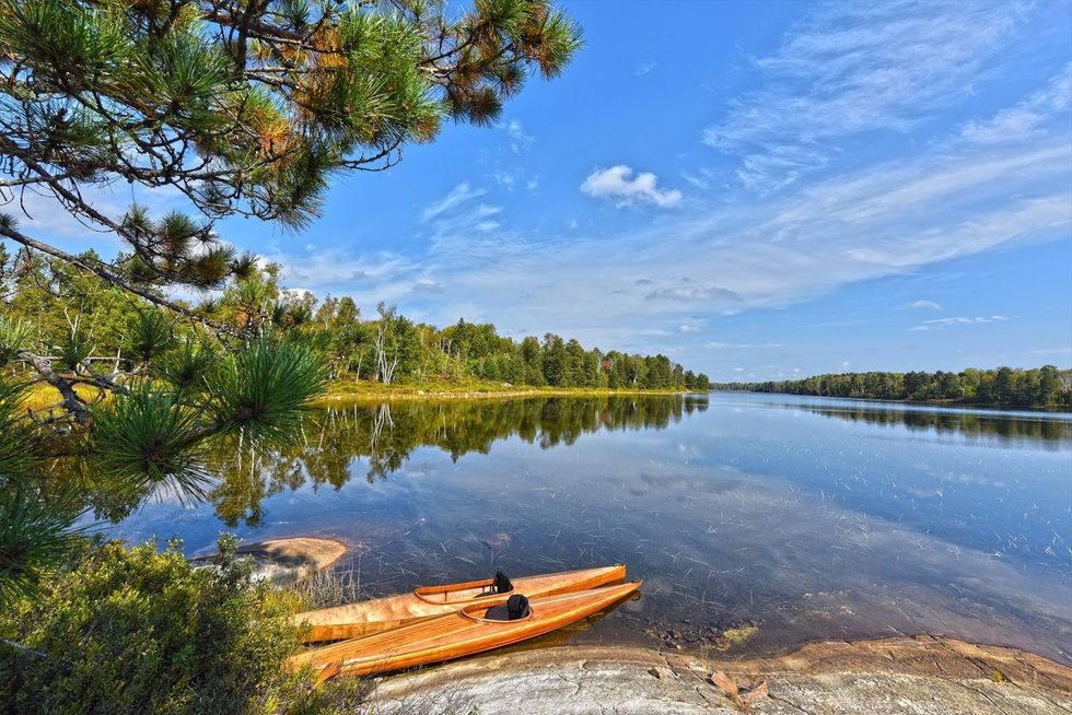 Kayaks on the lake at Kivi Park.