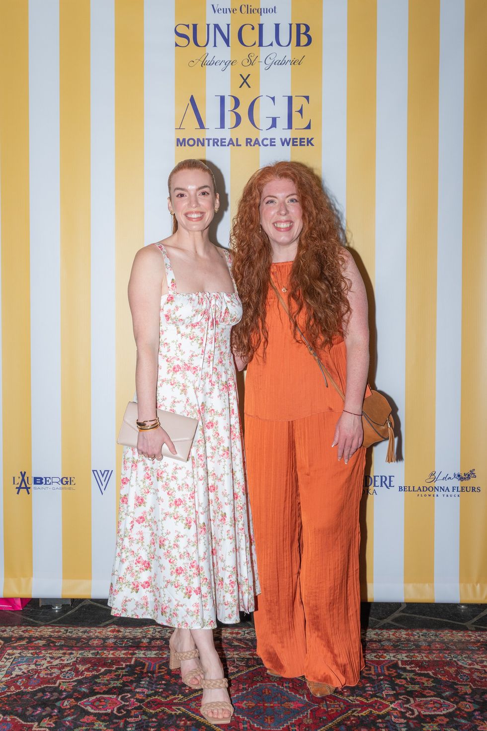 Kim Gingras sur le tapis rouge du Grand Prix de la F1 \u00e0 l'Auberge Saint-Gabriel.