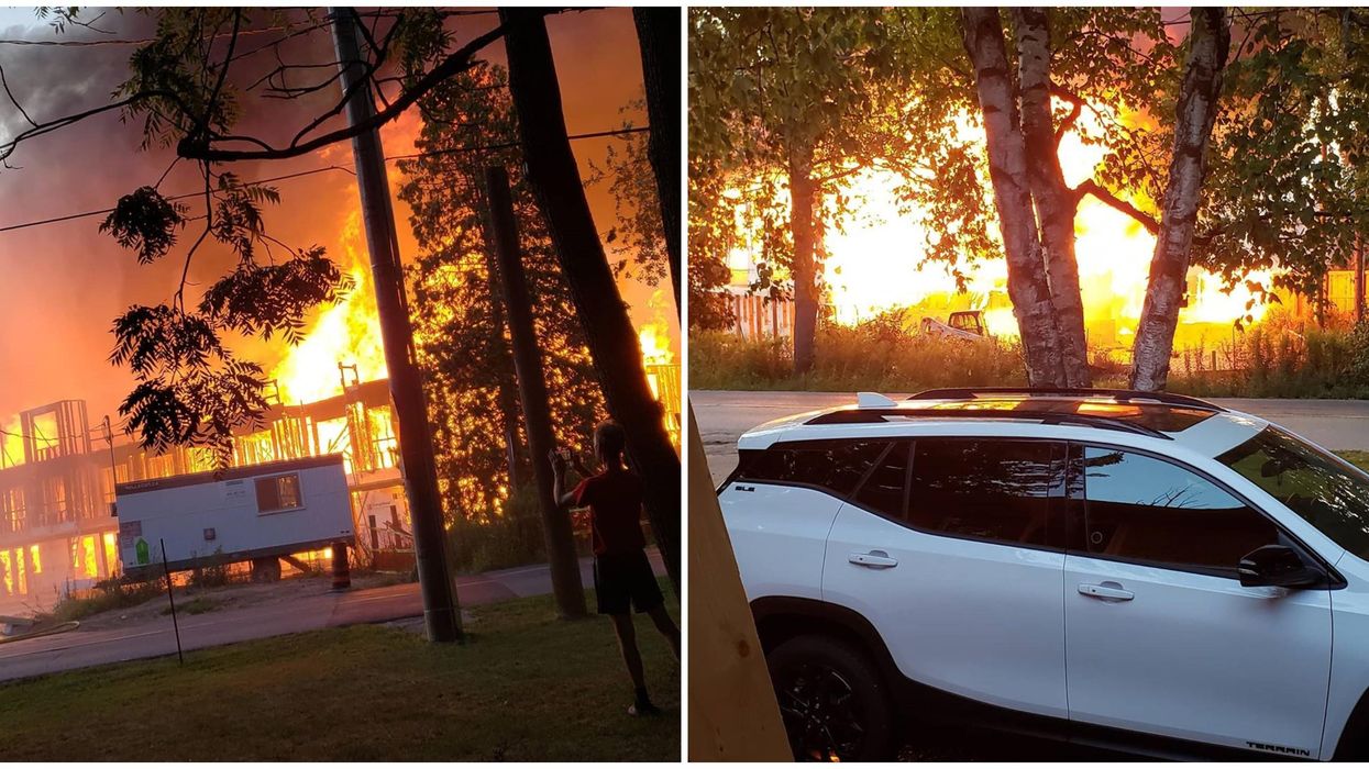 Kitchener Complex Fire Completely Burns Down The Neighbourhood (VIDEOS)