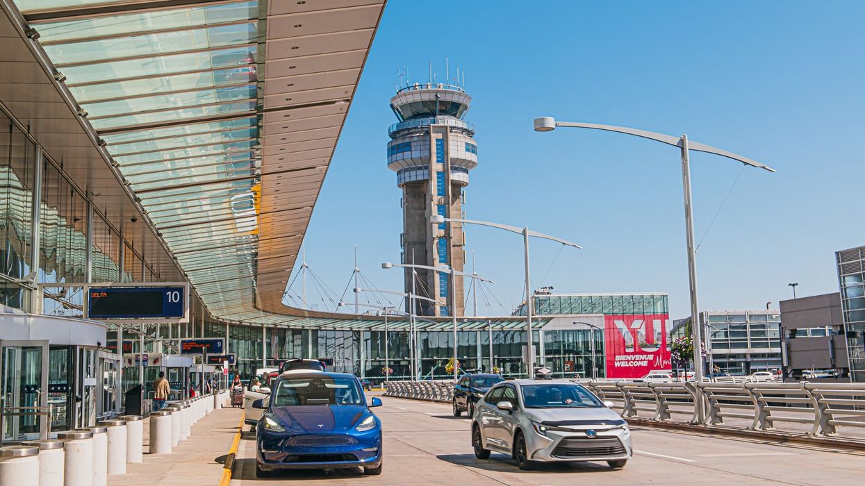 L'aéroport de Montréal.