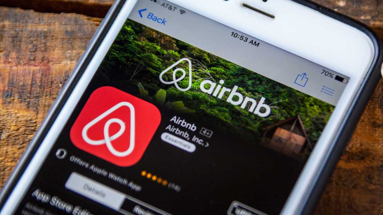 L'application Airbnb sur un téléphone intelligent.