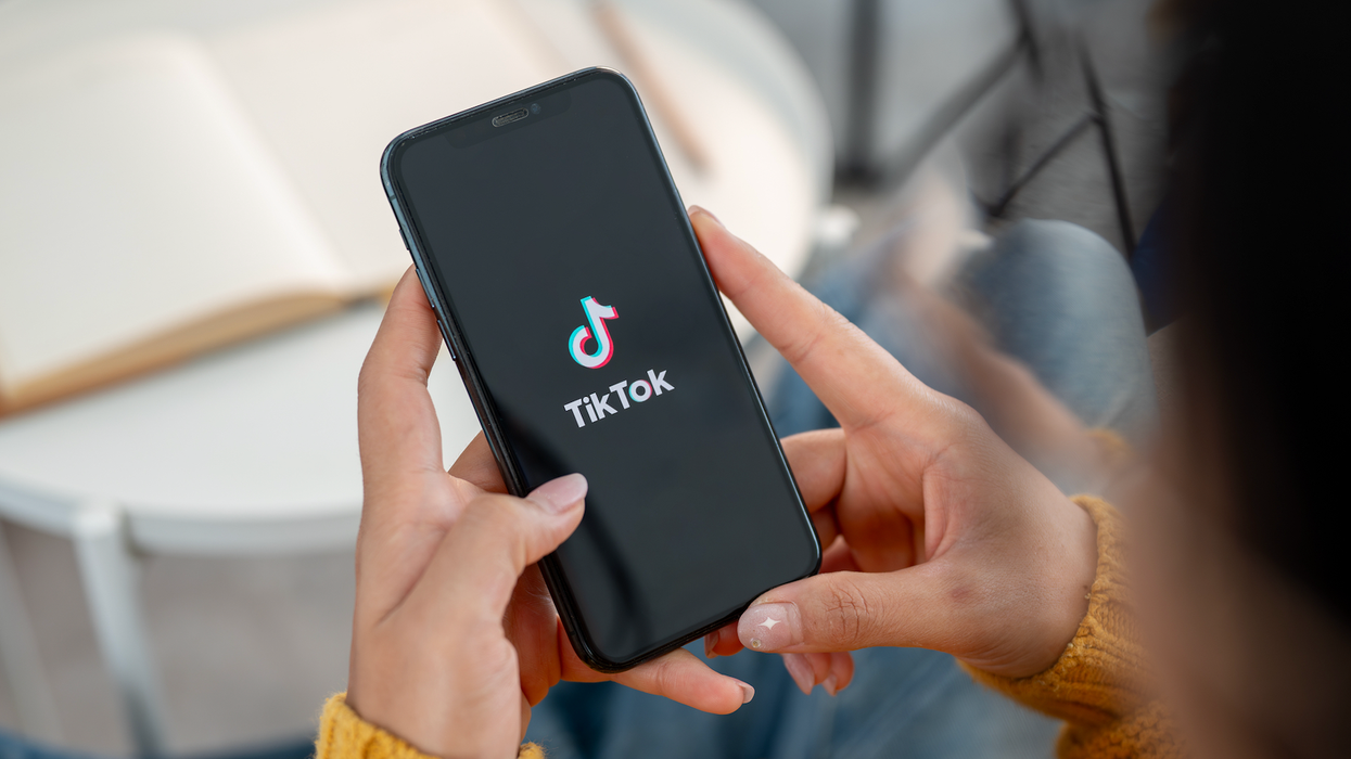 L'application TikTok, sur un téléphone cellulaire.