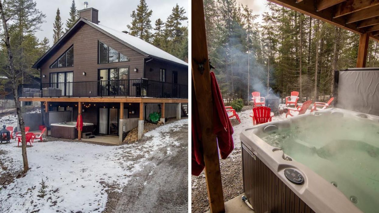 L'extérieur du Airbnb dans Lanaudière. Droite : Airbnb avec un spa privé.
