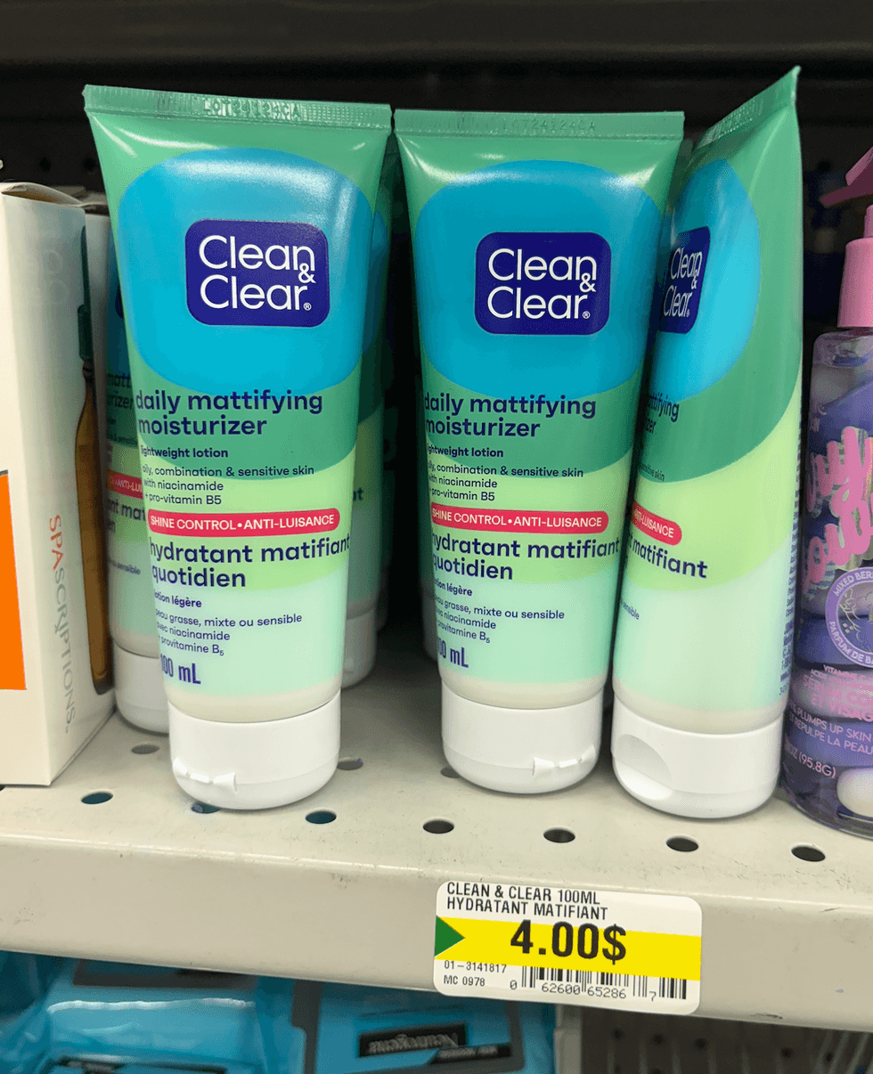 L'hydratant matifiant Clean & Clear sur les tablettes du Dollarama.
