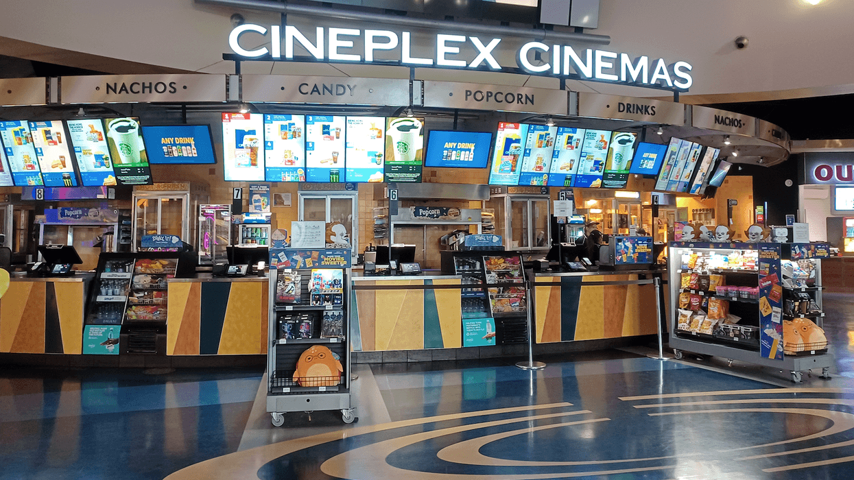 L'intérieur d'un Cineplex.