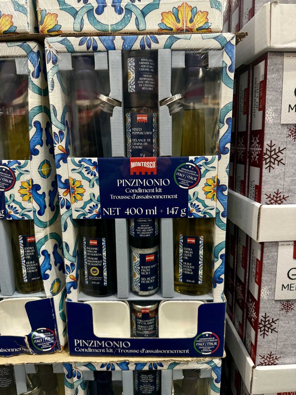 L\u2019ensemble Mantova comprenant huiles et assaisonnements au Costco