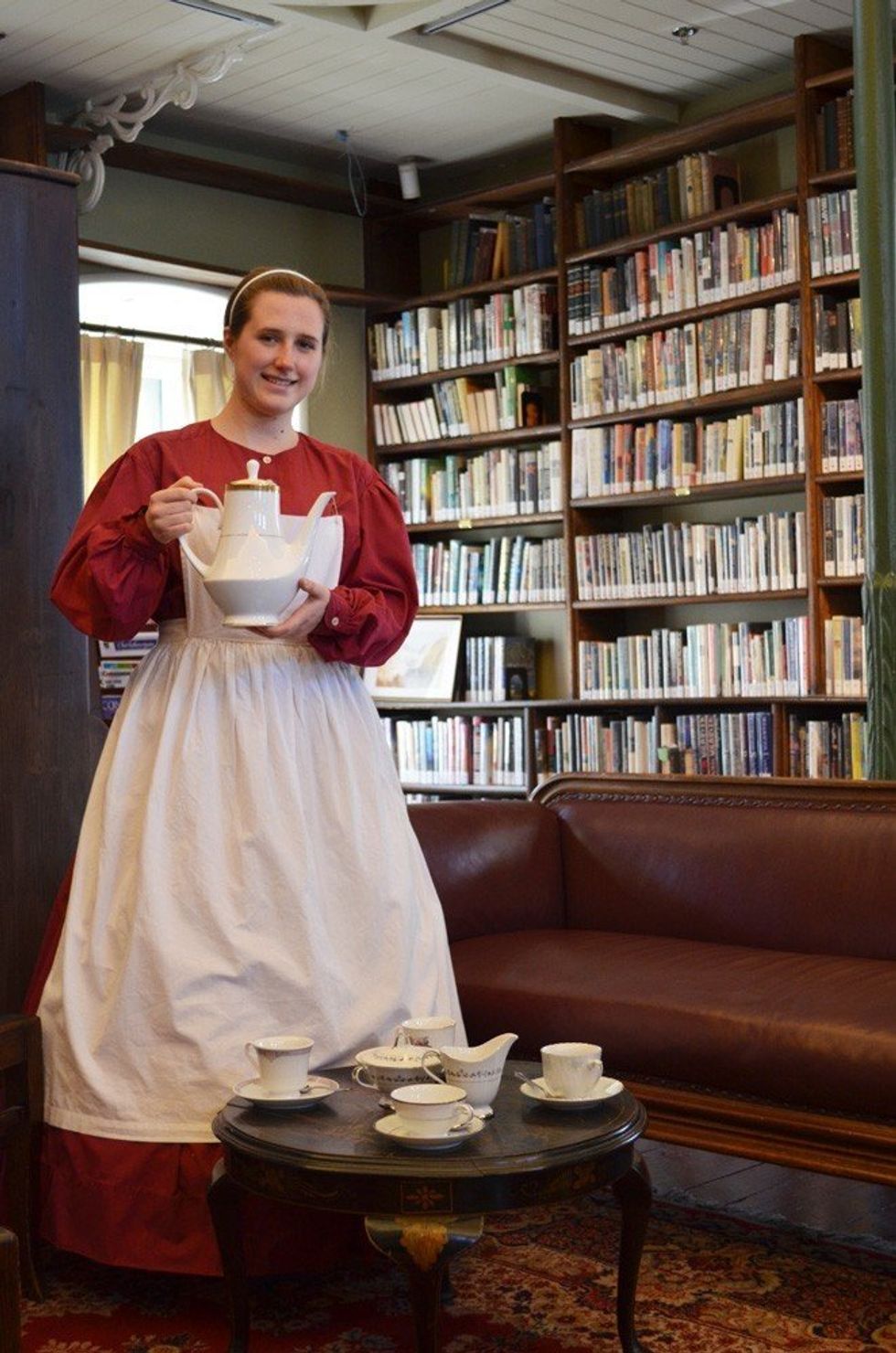 L\u2019heure du th\u00e9 au Morrin Centre.