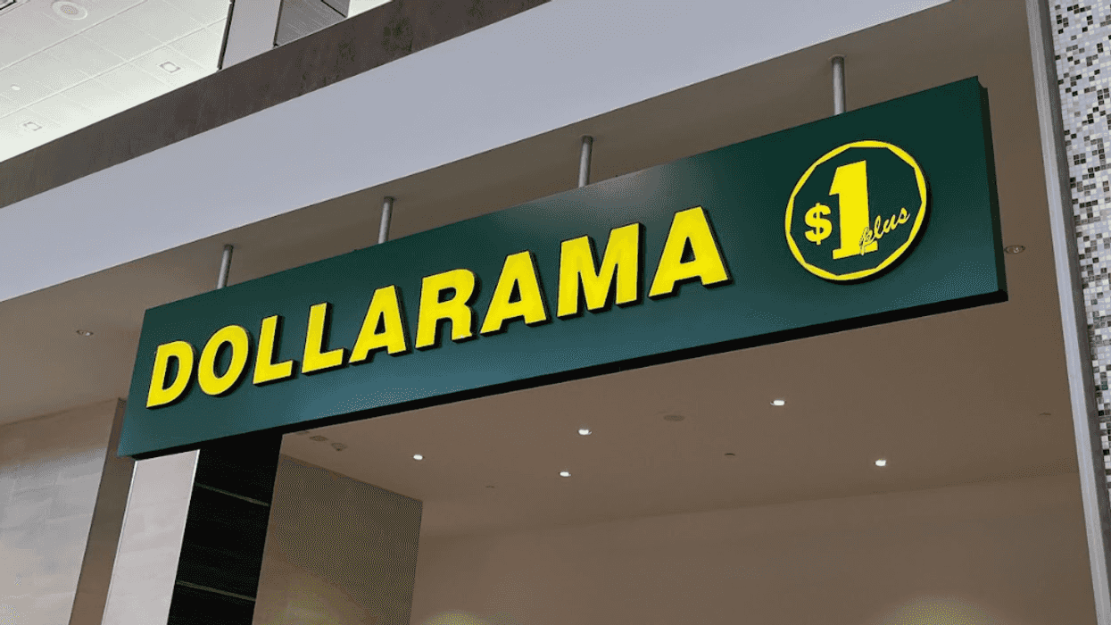 La bannière d'un Dollarama.