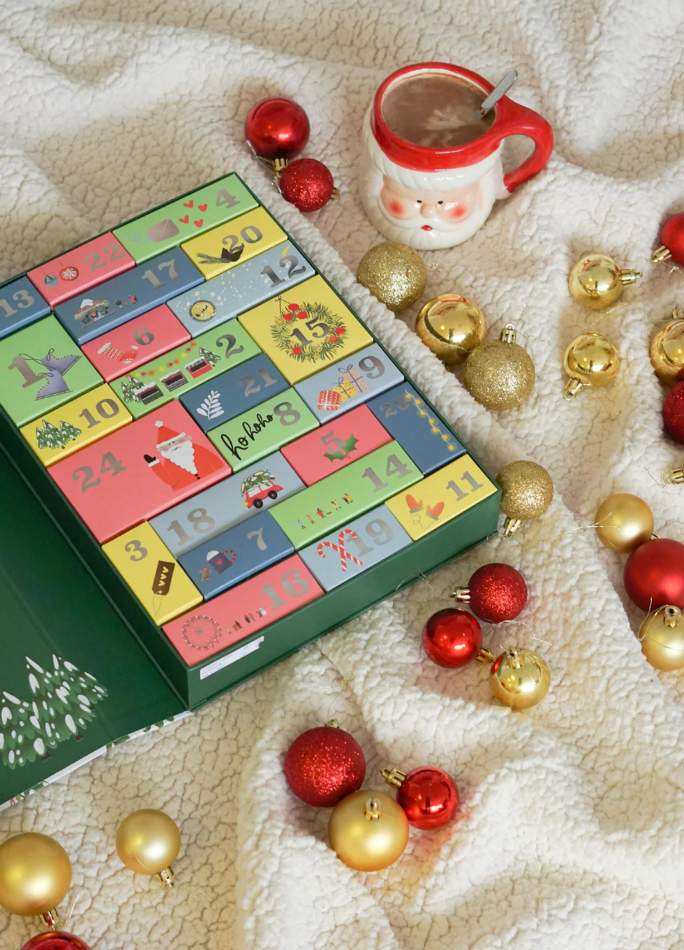 La bo\u00eete \u00e0 bonbons 2023 Advent Calendar.