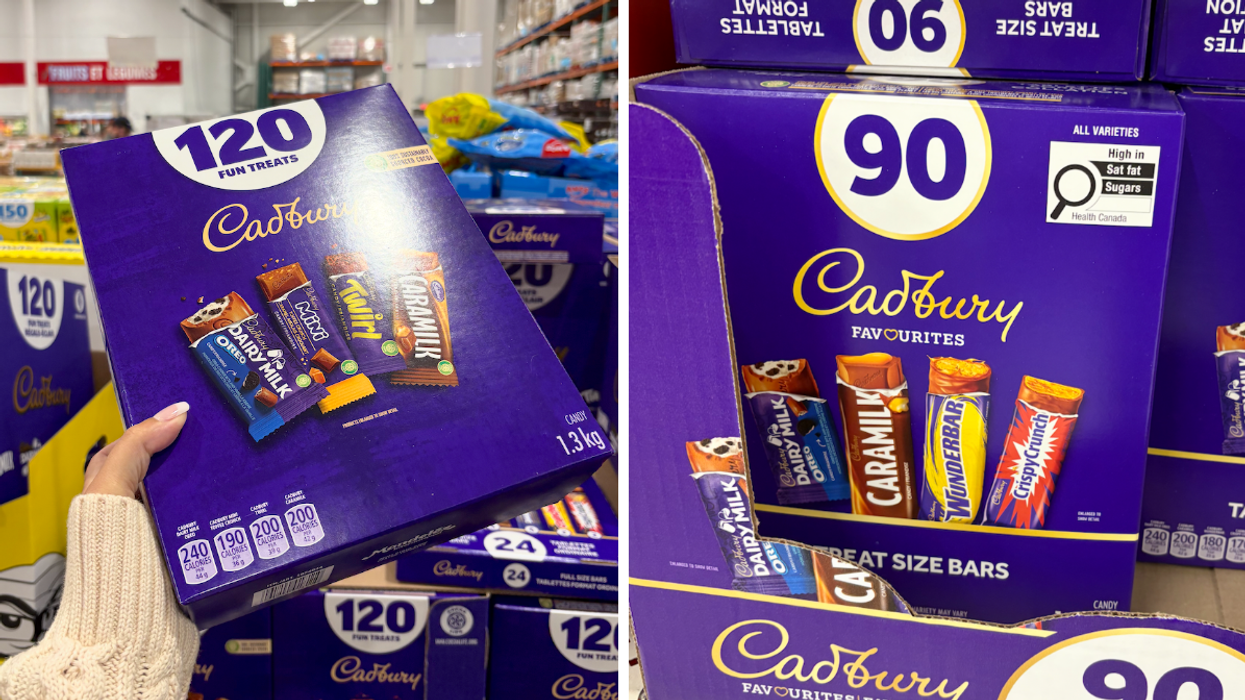 La boîte de 120 Friandises Amusantes Cadbury au Costco. Droite : La boîte de 90 Friandises Amusantes Cadbury sur le site du Walmart.